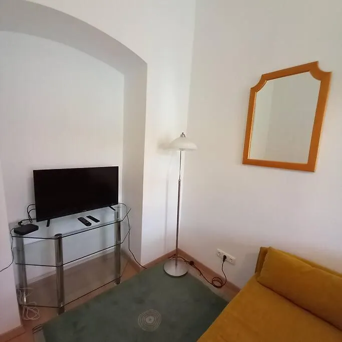 Altbauwohnung Neu Saniert - Fuer Familien Geeignet Vídeň 0*,