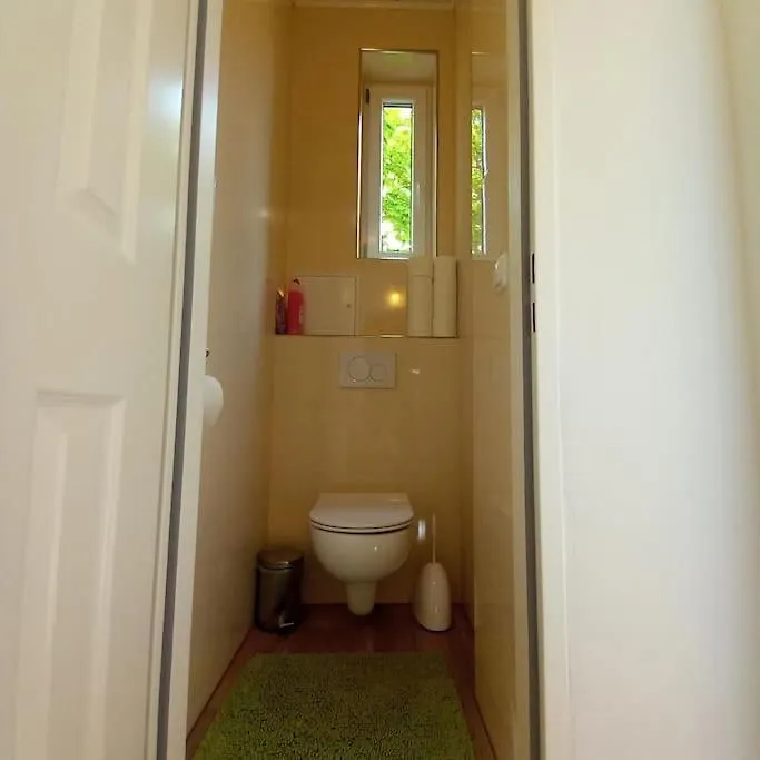Altbauwohnung Neu Saniert - Fuer Familien Geeignet Viena Apartament