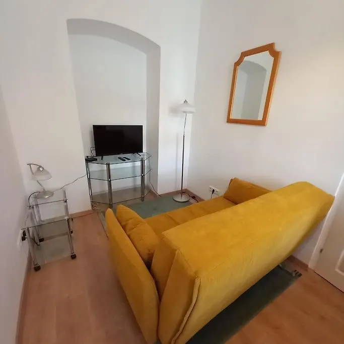 Altbauwohnung Neu Saniert - Fuer Familien Geeignet Viena Austria